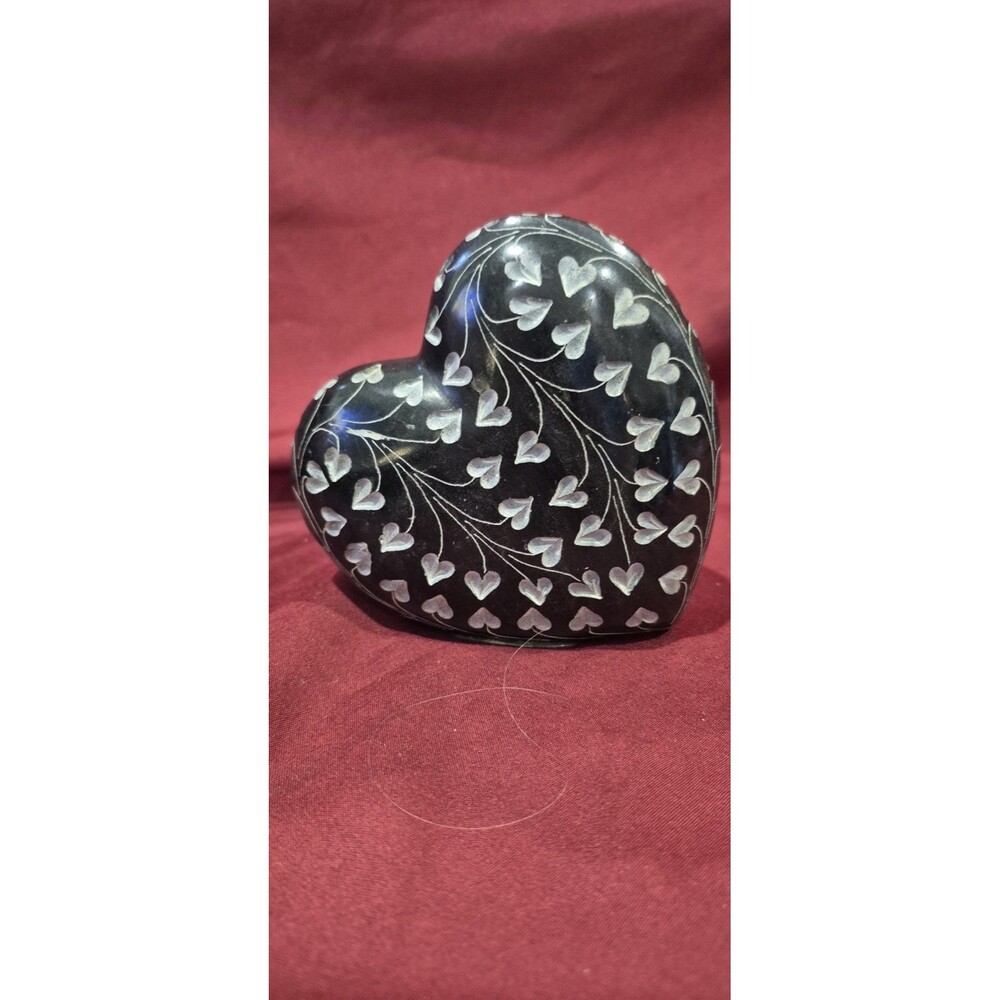 Vintage Black Soapstone Heart Paperweight Hand Carved Etched Vine Leaf 1.8 lb